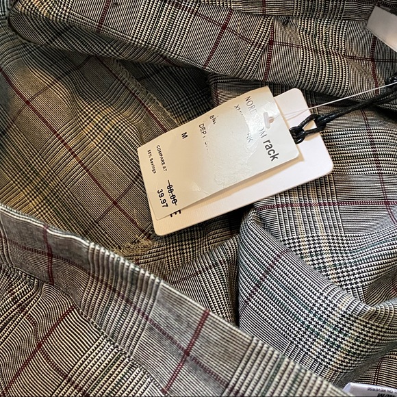 RO&DE plaid capri slacks with major flair at leg hems. Size US medium (M). Fun!! - Picture 10 of 13